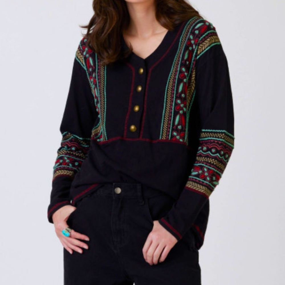 Double D Ranch Noemi Top in black colorful embroidery custom conchos RTL 225 NWT